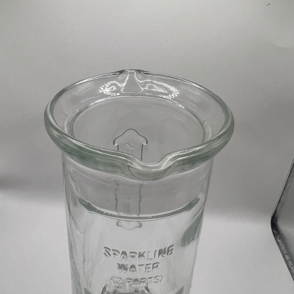 St Germain Liqueur Cocktail Carafe Pitcher with Embossed Recipe on glass - Picture 3 of 12